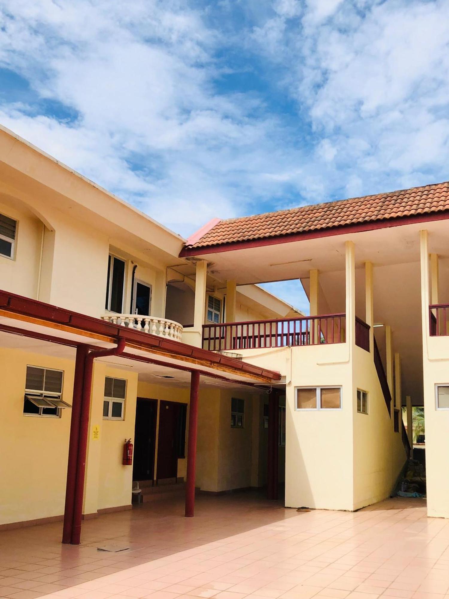 קואלה טרנגאנו Intan Beach Resort מראה חיצוני תמונה