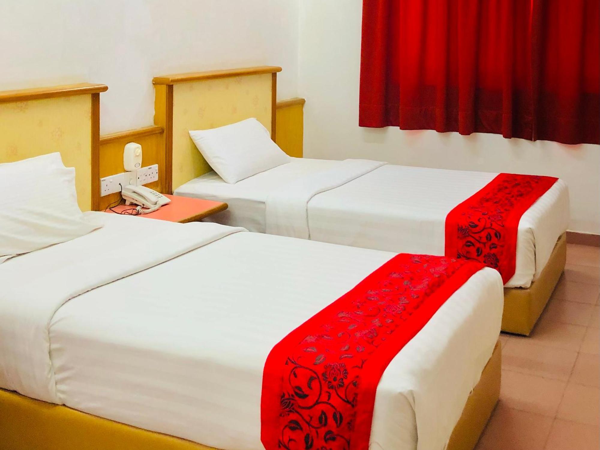 קואלה טרנגאנו Intan Beach Resort מראה חיצוני תמונה