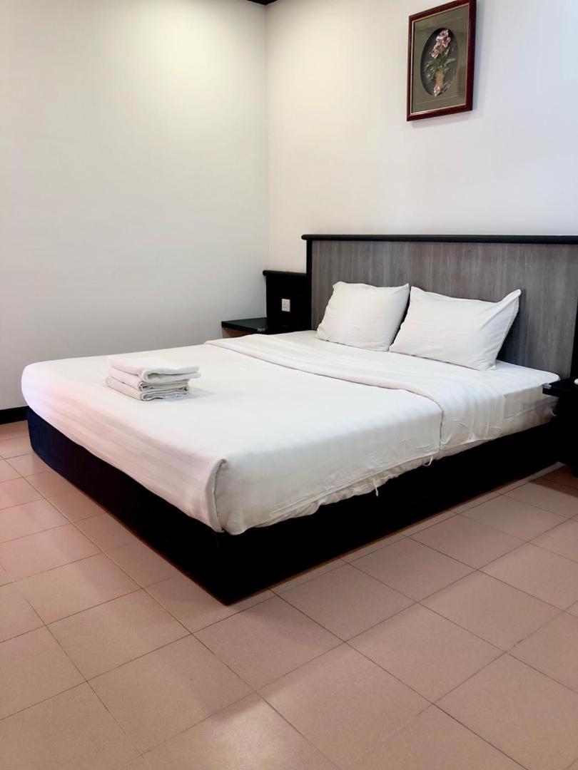 קואלה טרנגאנו Intan Beach Resort מראה חיצוני תמונה