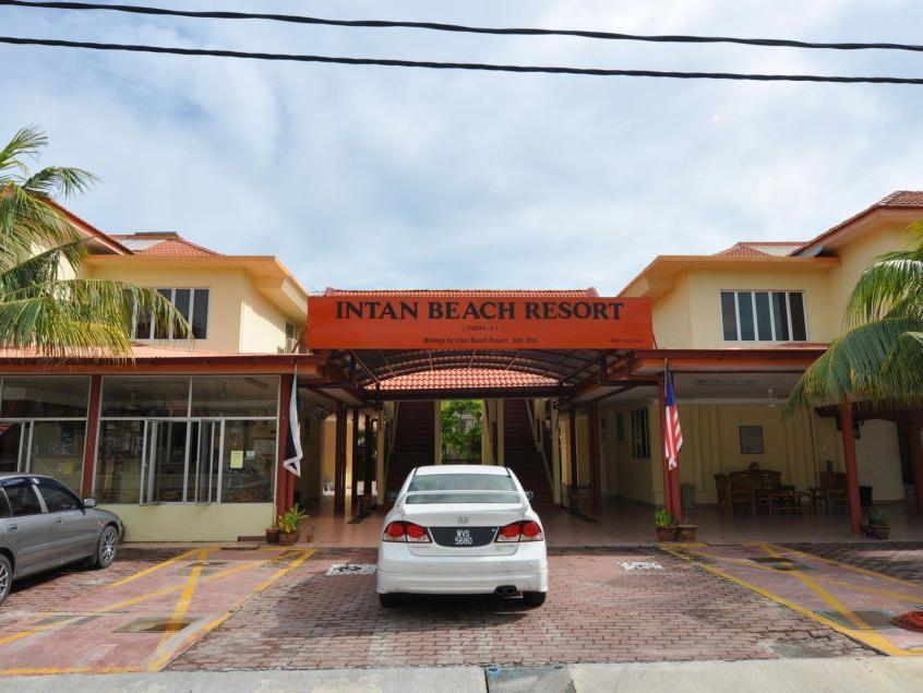 קואלה טרנגאנו Intan Beach Resort מראה חיצוני תמונה